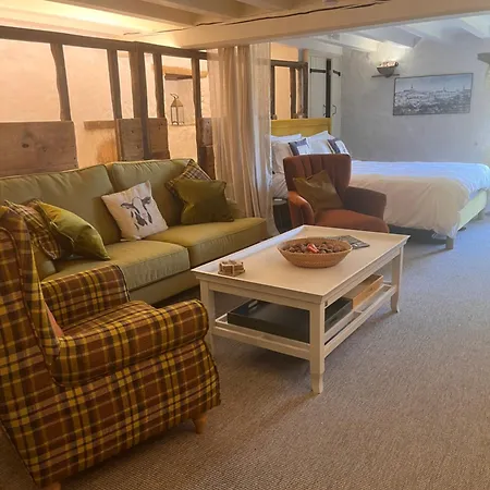 Carmagnac Cowshed Appartamento Vaux-Lavalette