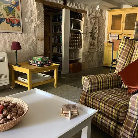 Carmagnac Cowshed Appartamento Vaux-Lavalette