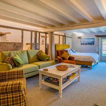 Apartment Carmagnac - Luxury Romantic With Hot Tub In The Charente *