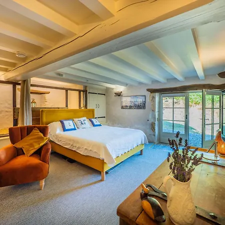 Carmagnac - Luxury Romantic With Hot Tub In The Charente Vaux-Lavalette
