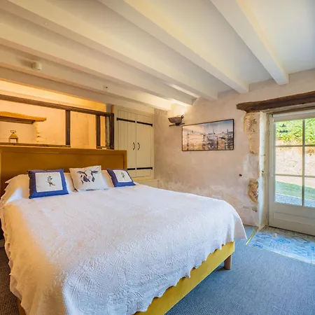 Carmagnac - Luxury Romantic With Hot Tub In The Charente