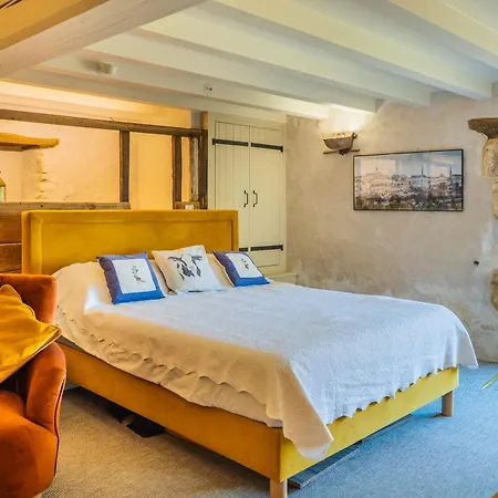 Apartment Carmagnac - Luxury Romantic With Hot Tub In The Charente Vaux-Lavalette