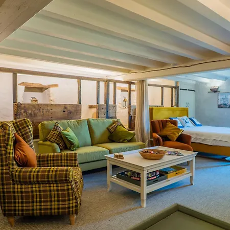Apartment Carmagnac - Luxury Romantic With Hot Tub In The Charente Vaux-Lavalette