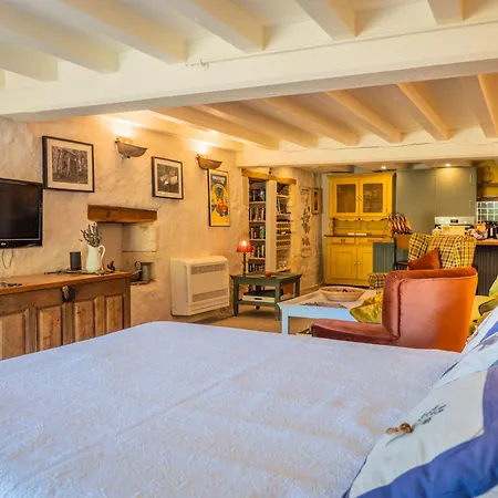 Apartment Carmagnac - Luxury Romantic With Hot Tub In The Charente *