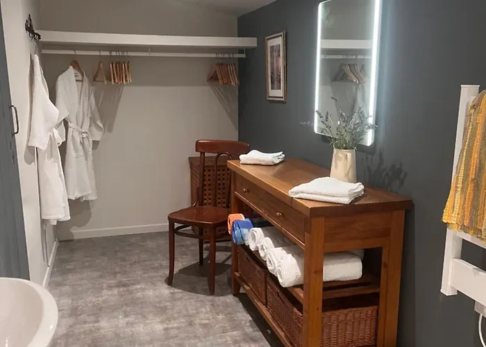 Carmagnac Cowshed Apartmán *