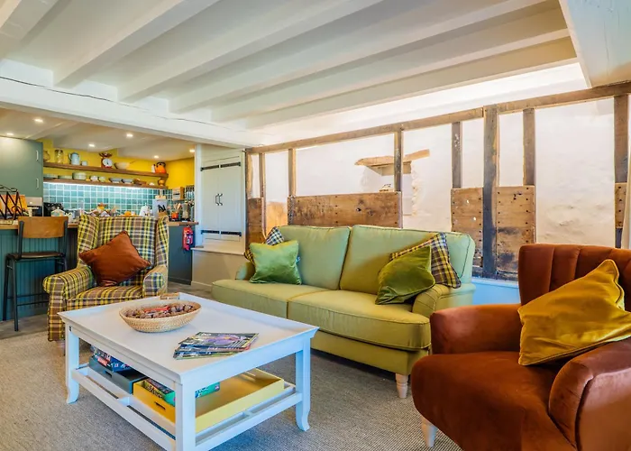 Carmagnac Cowshed Vaux-Lavalette